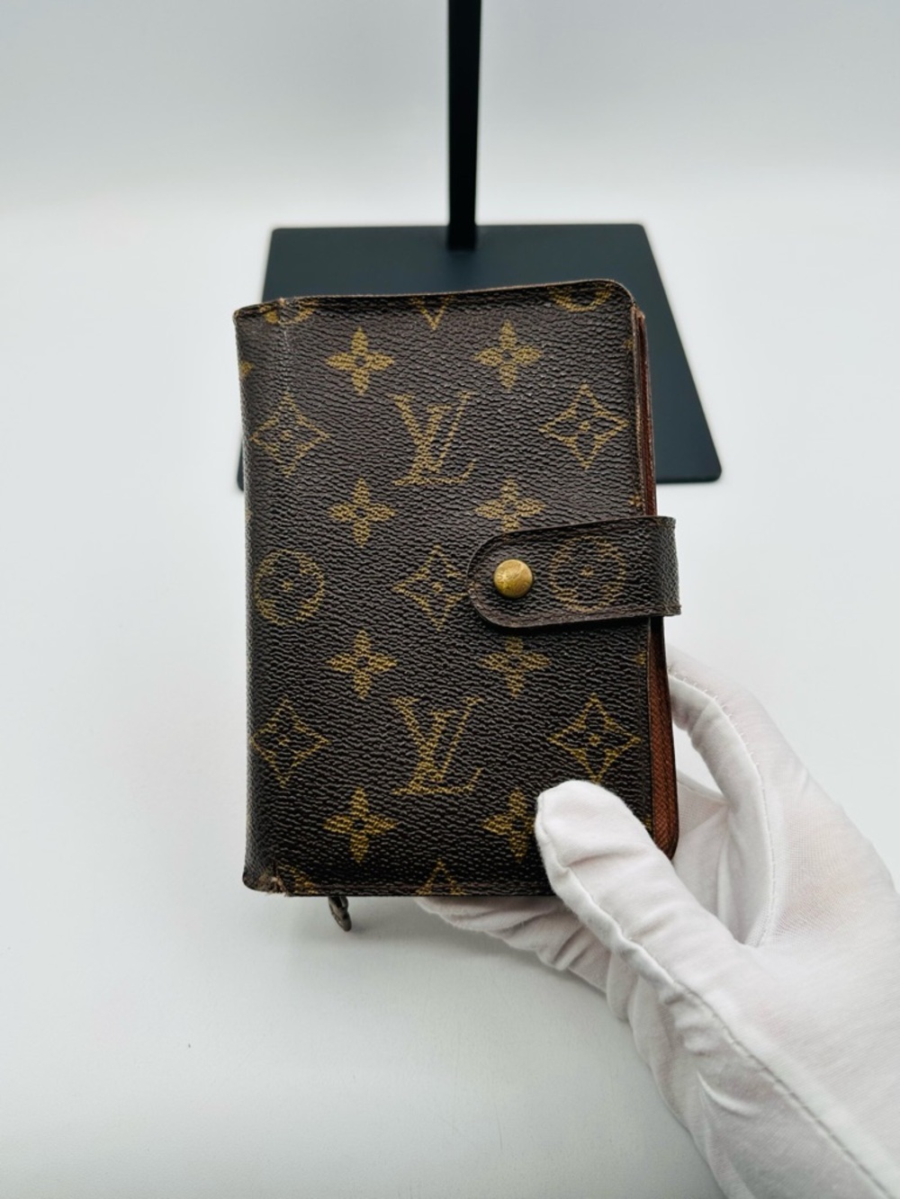 Louis Vuitton Multi Pocket Wallet